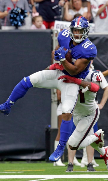 Giants finally finish a game to get 27-22 win over Texans
